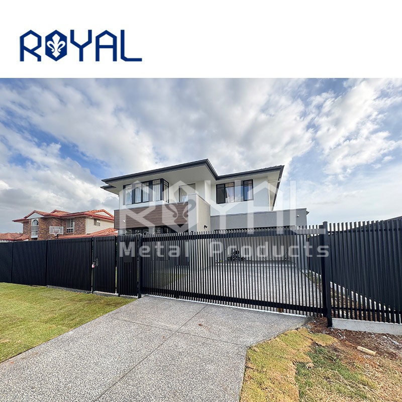 Sliding Gate