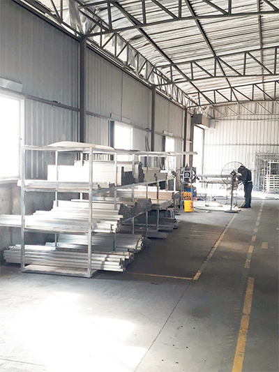 Aluminum extrusion profiles ready for fabrication